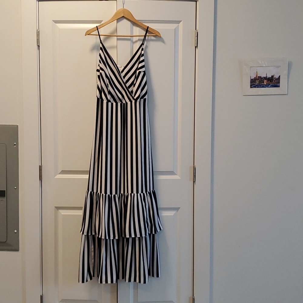Striped Long Dress w/Ruffles